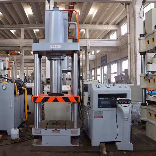 315-тонный четырехколонный вспомогательный универсальный гидравлический пресс для термоформования